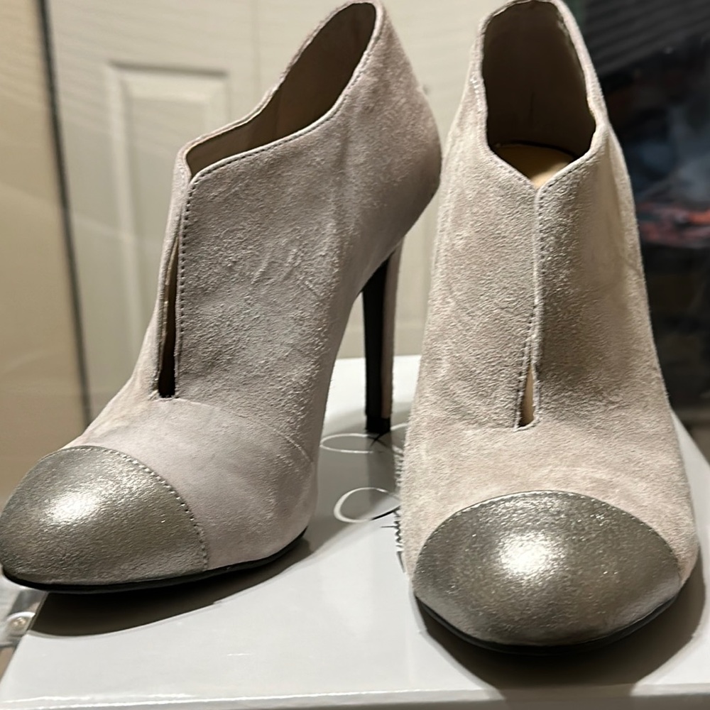 Jessica Simpson Suede Booties with Silver Toe Cap…Original box 7.5M 37.5